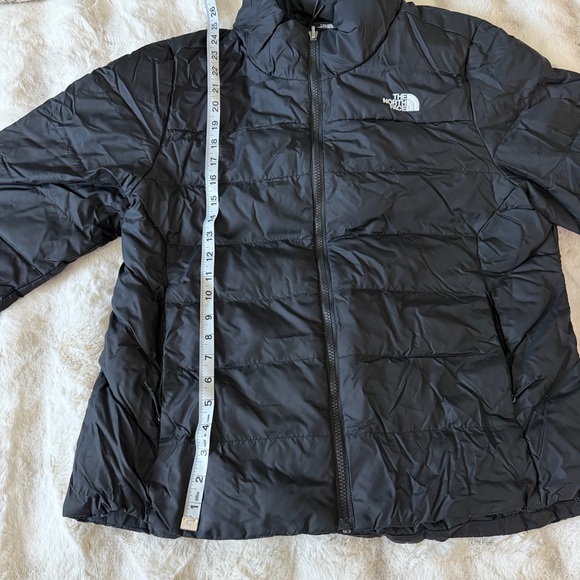 The North Face Women's Dark Puffer Jacket - Picture 5 of 5